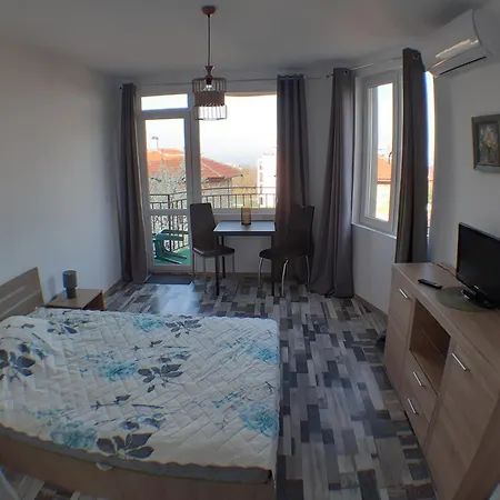 Sunshine לינה וארוחת בוקר